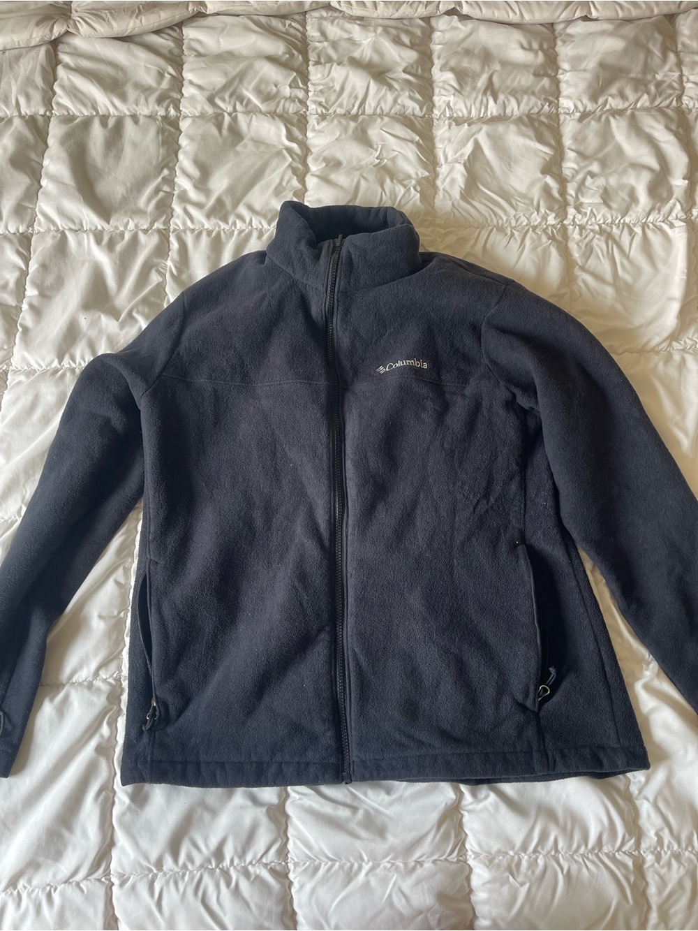 Columbia Black Full-Zip Lightweight Fleece Jacket